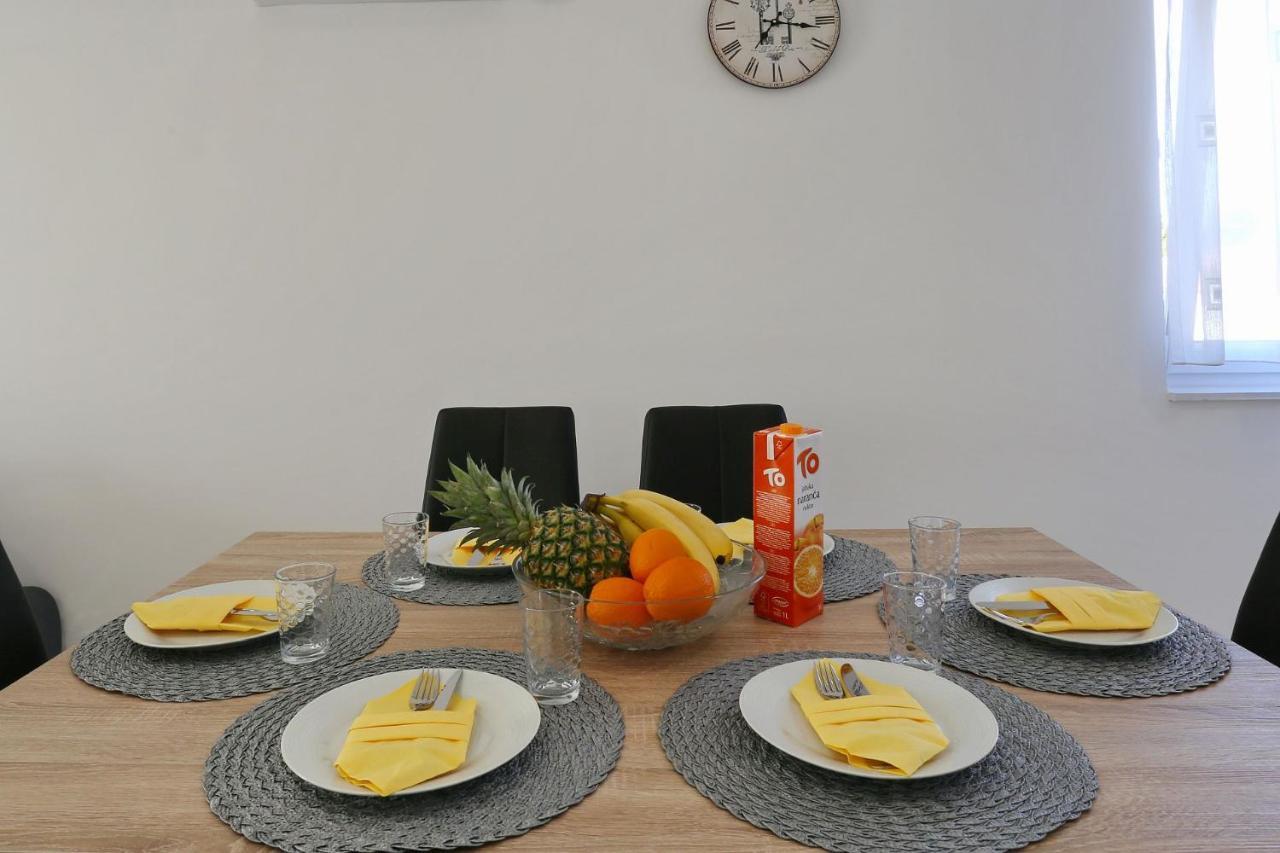 Apartments Lisac Вир Экстерьер фото