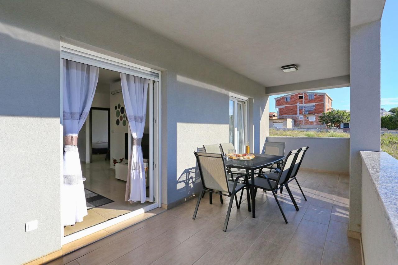 Apartments Lisac Вир Экстерьер фото