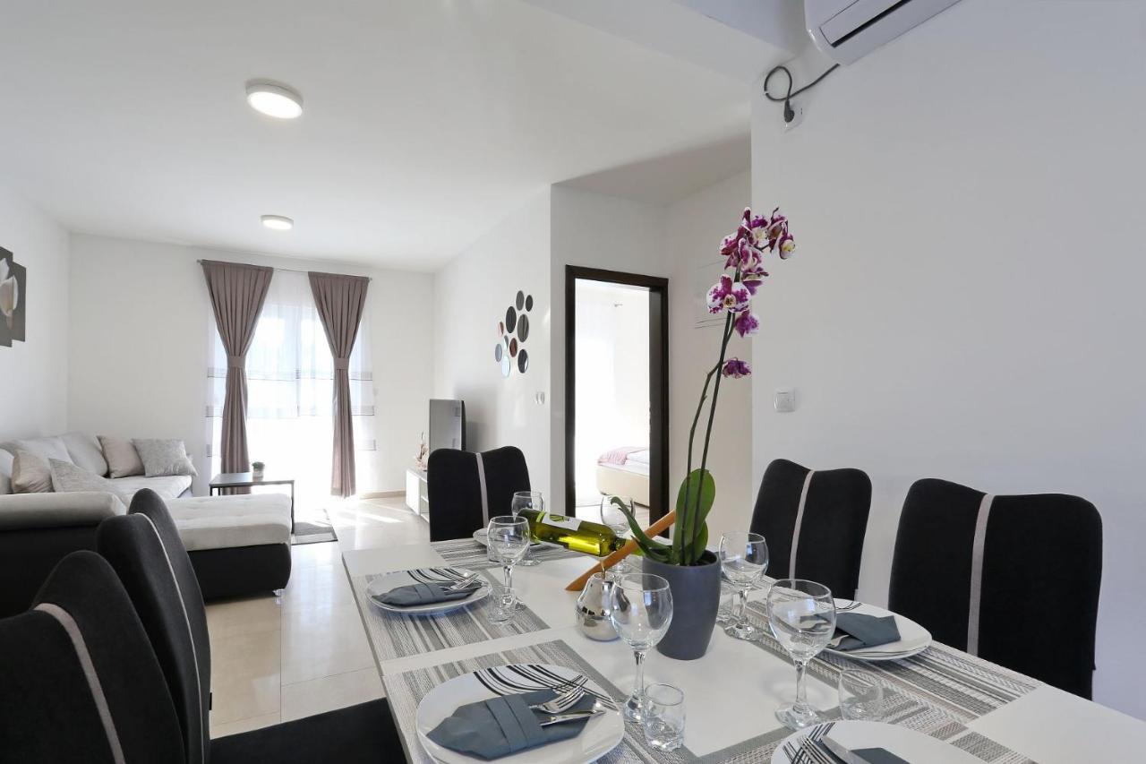 Apartments Lisac Вир Экстерьер фото