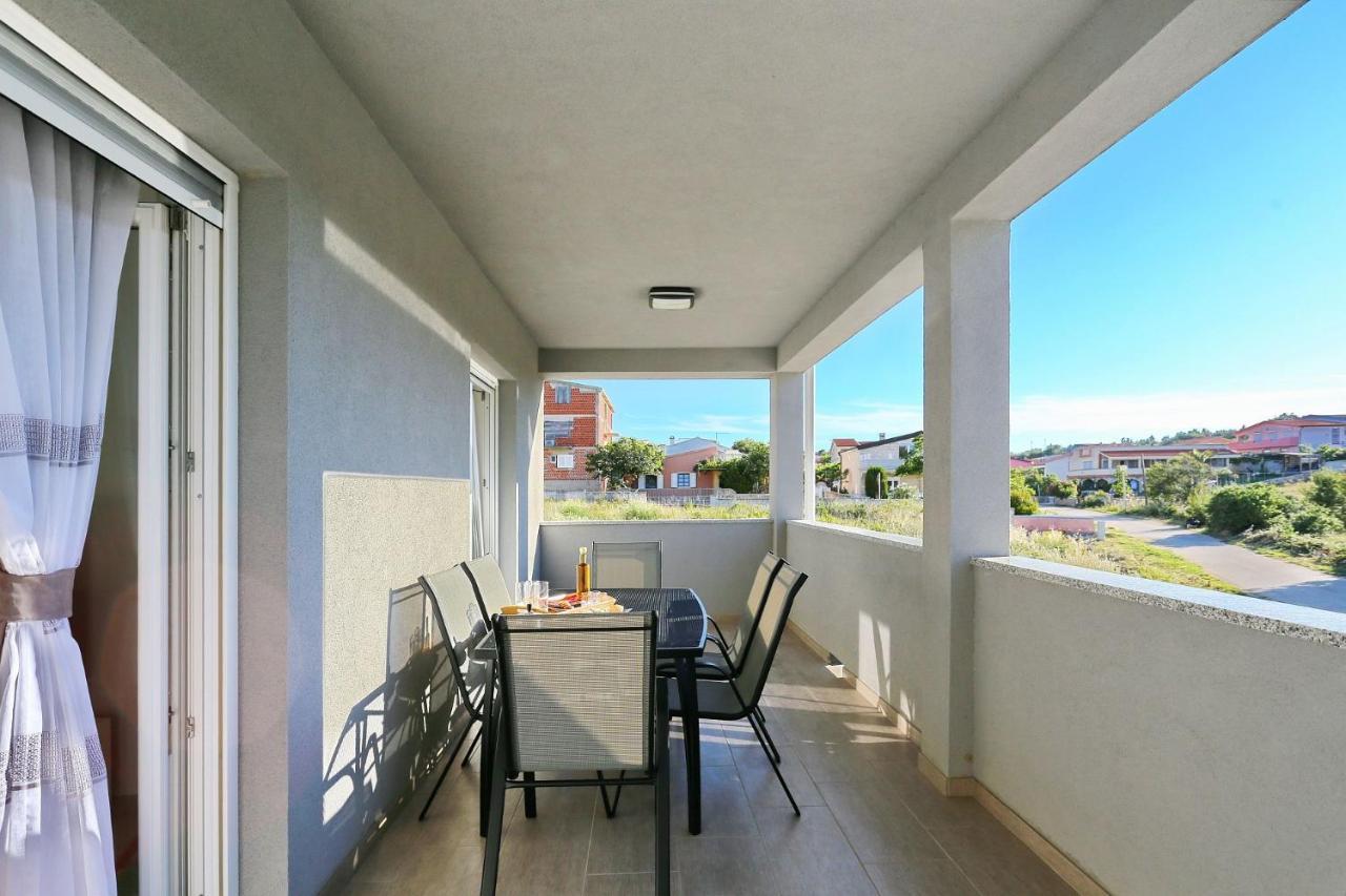 Apartments Lisac Вир Экстерьер фото