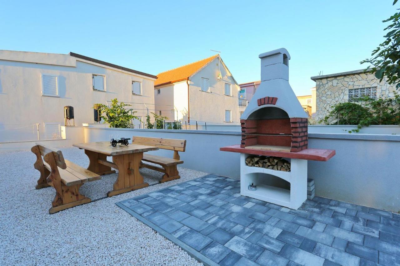 Apartments Lisac Вир Экстерьер фото