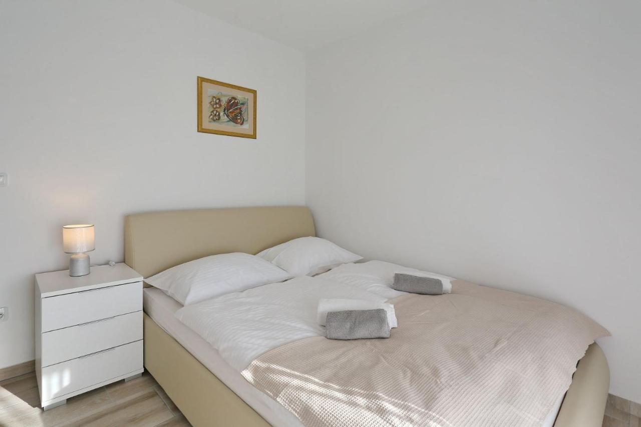 Apartments Lisac Вир Экстерьер фото