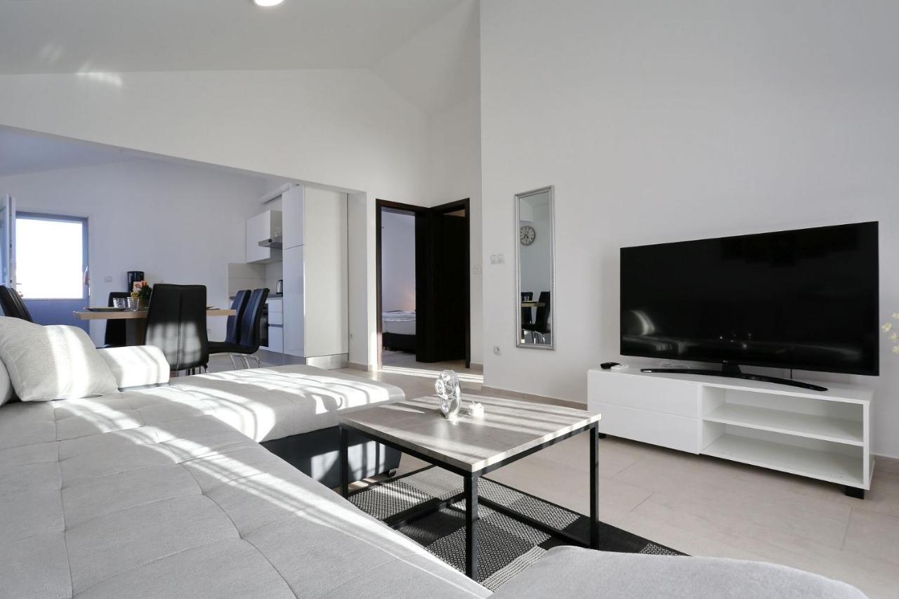 Apartments Lisac Вир Экстерьер фото