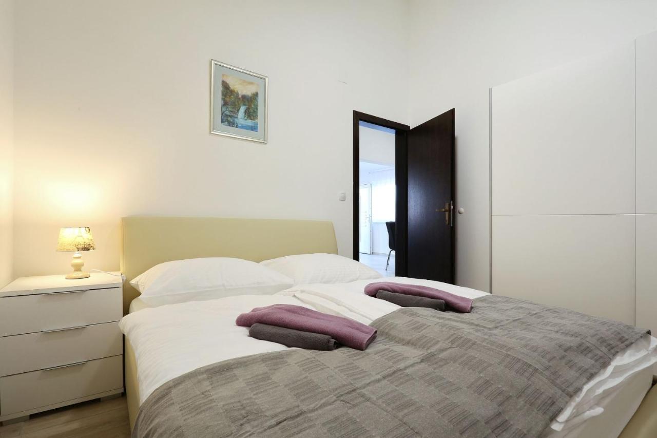 Apartments Lisac Вир Экстерьер фото