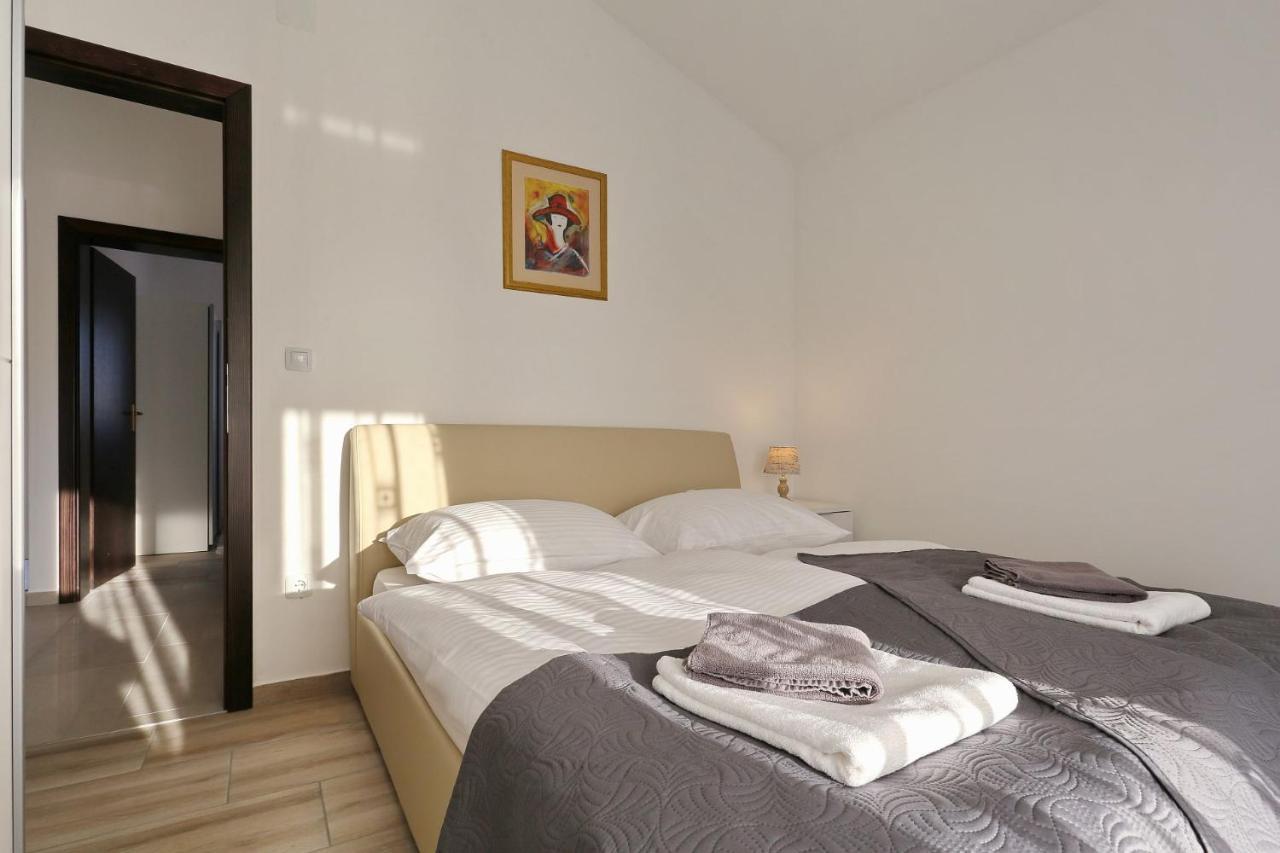 Apartments Lisac Вир Экстерьер фото