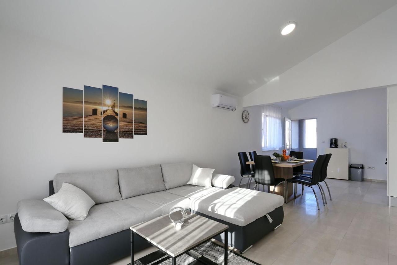 Apartments Lisac Вир Экстерьер фото